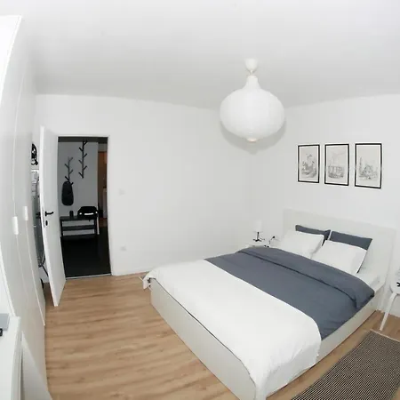 D&K Apartman Karlovac Exterior photo